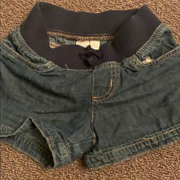 6 pairs of girls shorts size 6/7 nonsmoking home. - Picture 7 of 7